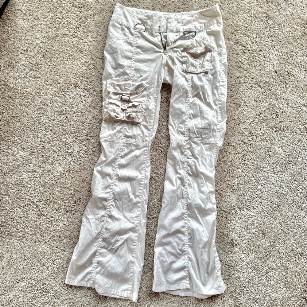 Guess - Women’s (27” Waist) Cyber White Y2K 2000s Cargo Pants with Hardware